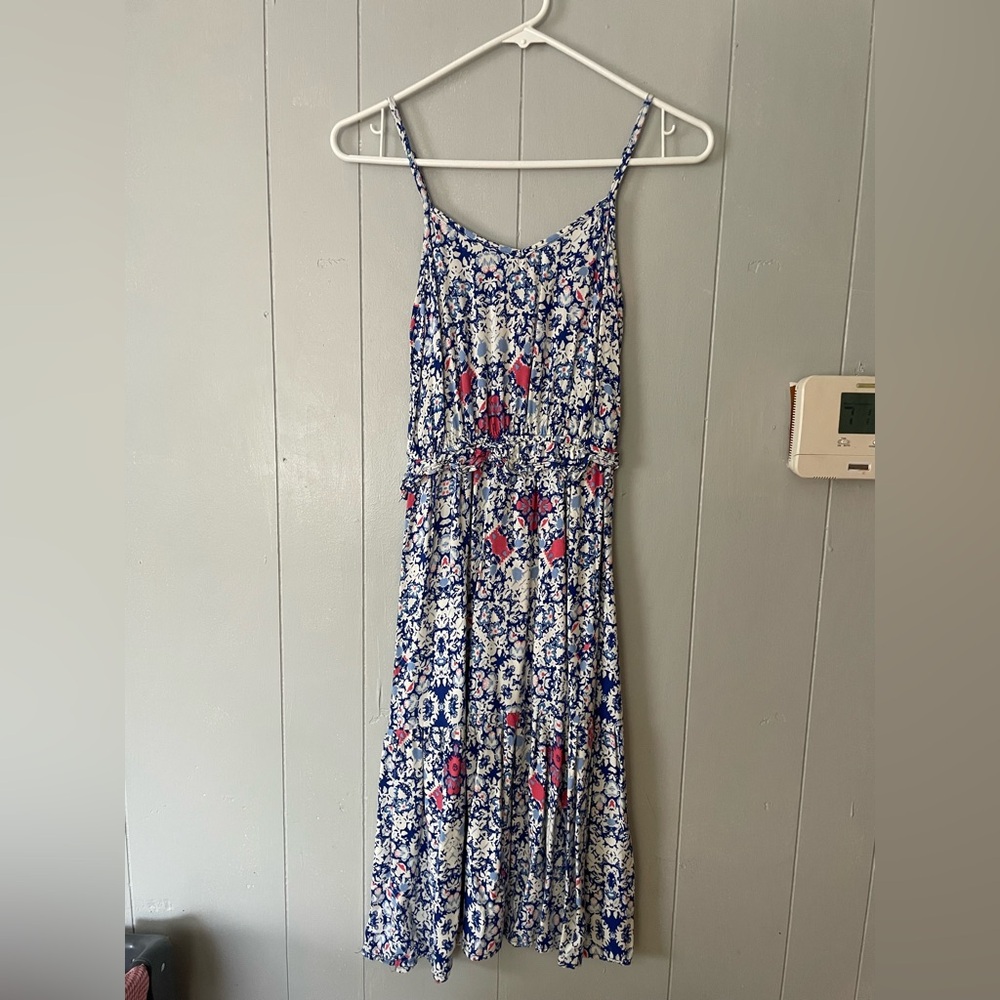 Mossimo Supply Co. Blue and White Patterned Top